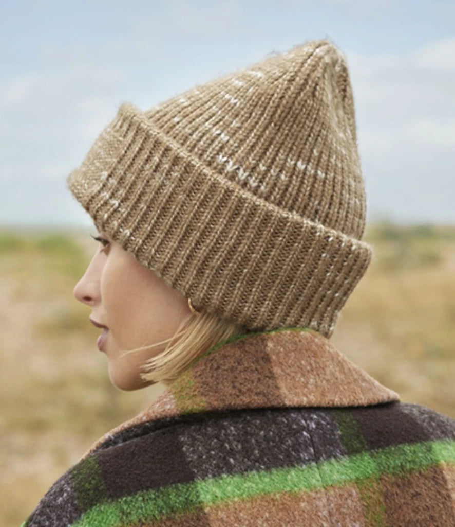 Beechfield Chunky Knitted Patch Beanie