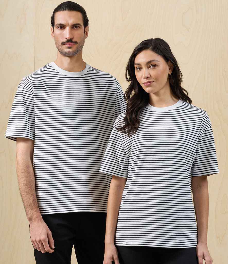 PR020 Black/White Stripe Model