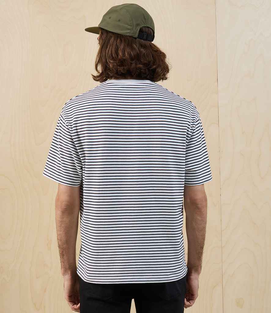 PR020 Black/White Stripe Model